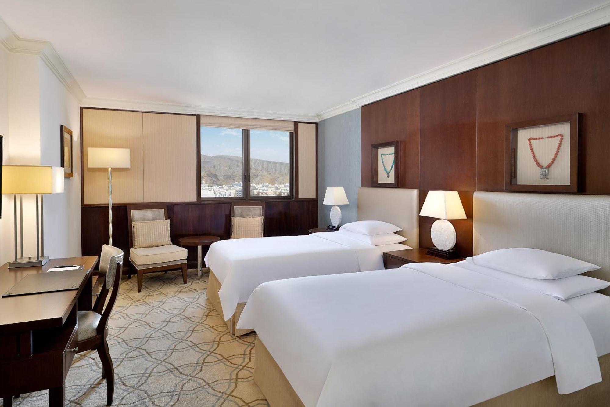 Sheraton Oman Hotel Маскат Экстерьер фото
